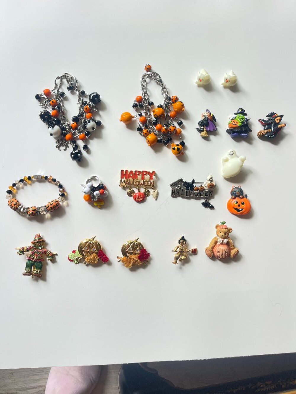 Vintage Halloween Fall Lot of 18 pcs. pins, brooches, charm bracelets, ring